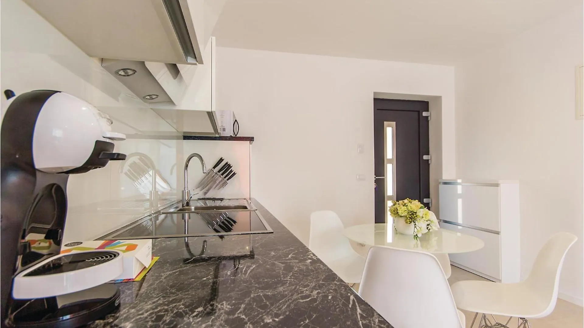 2 Bedroom Beautiful Apartment In Medulin