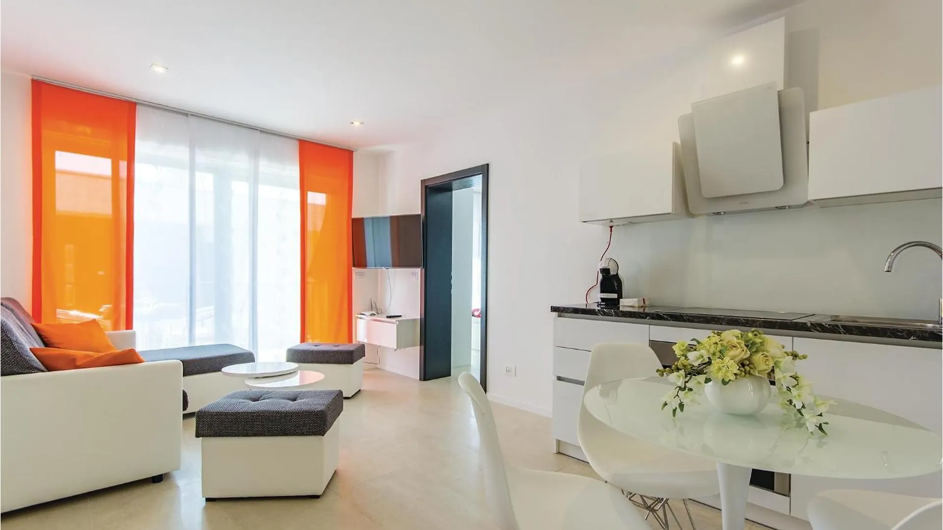 2 Bedroom Beautiful Apartment In Medulin