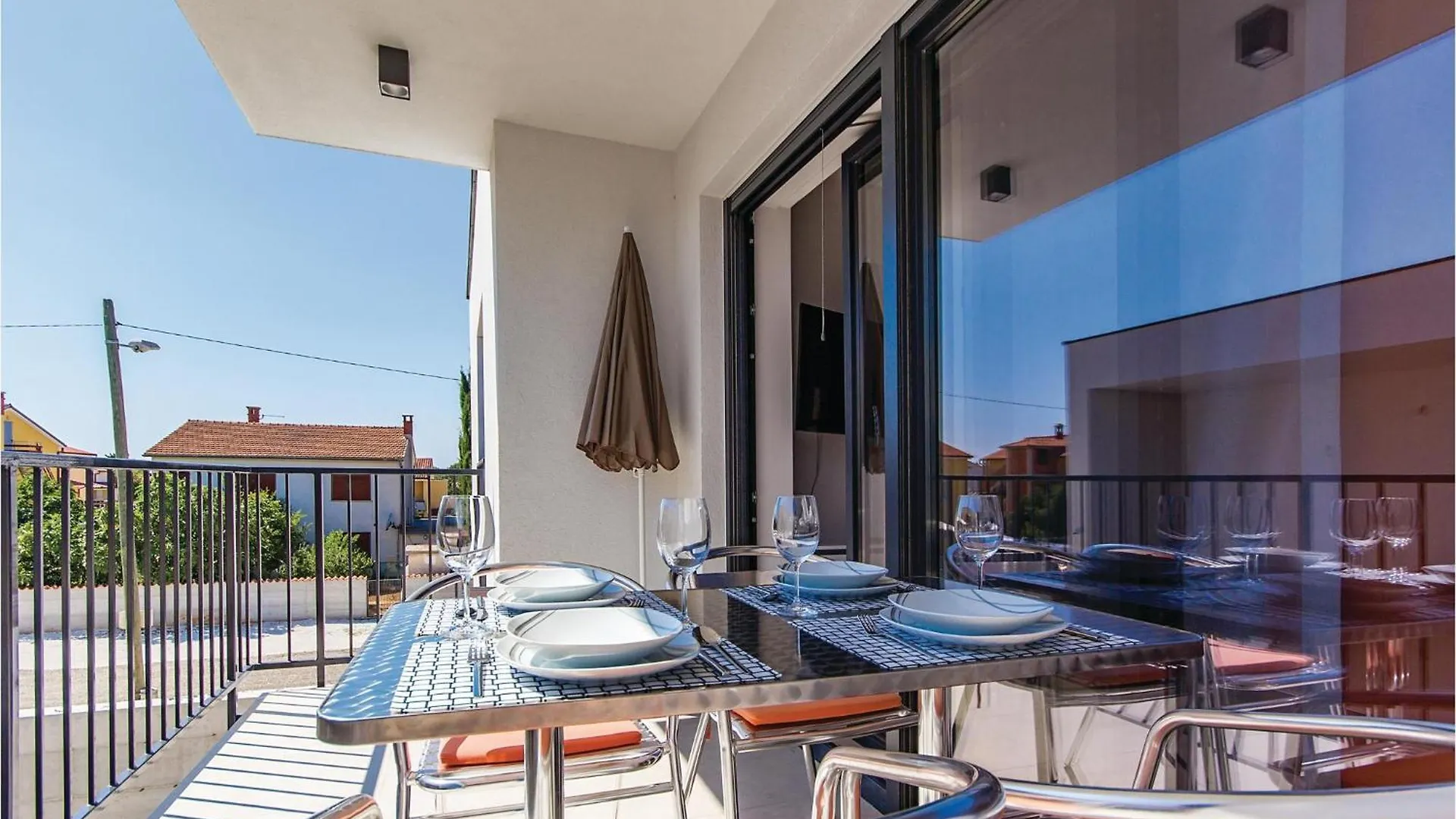 2 Bedroom Beautiful Apartment In Medulin