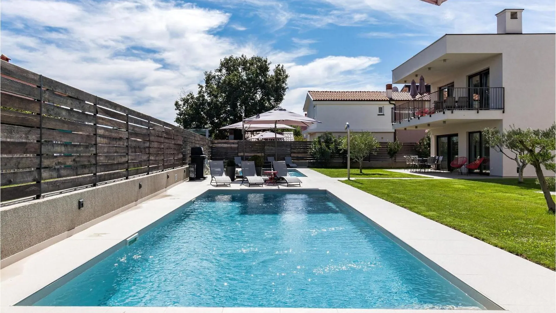 2 Bedroom Beautiful Apartment In Medulin Croatia