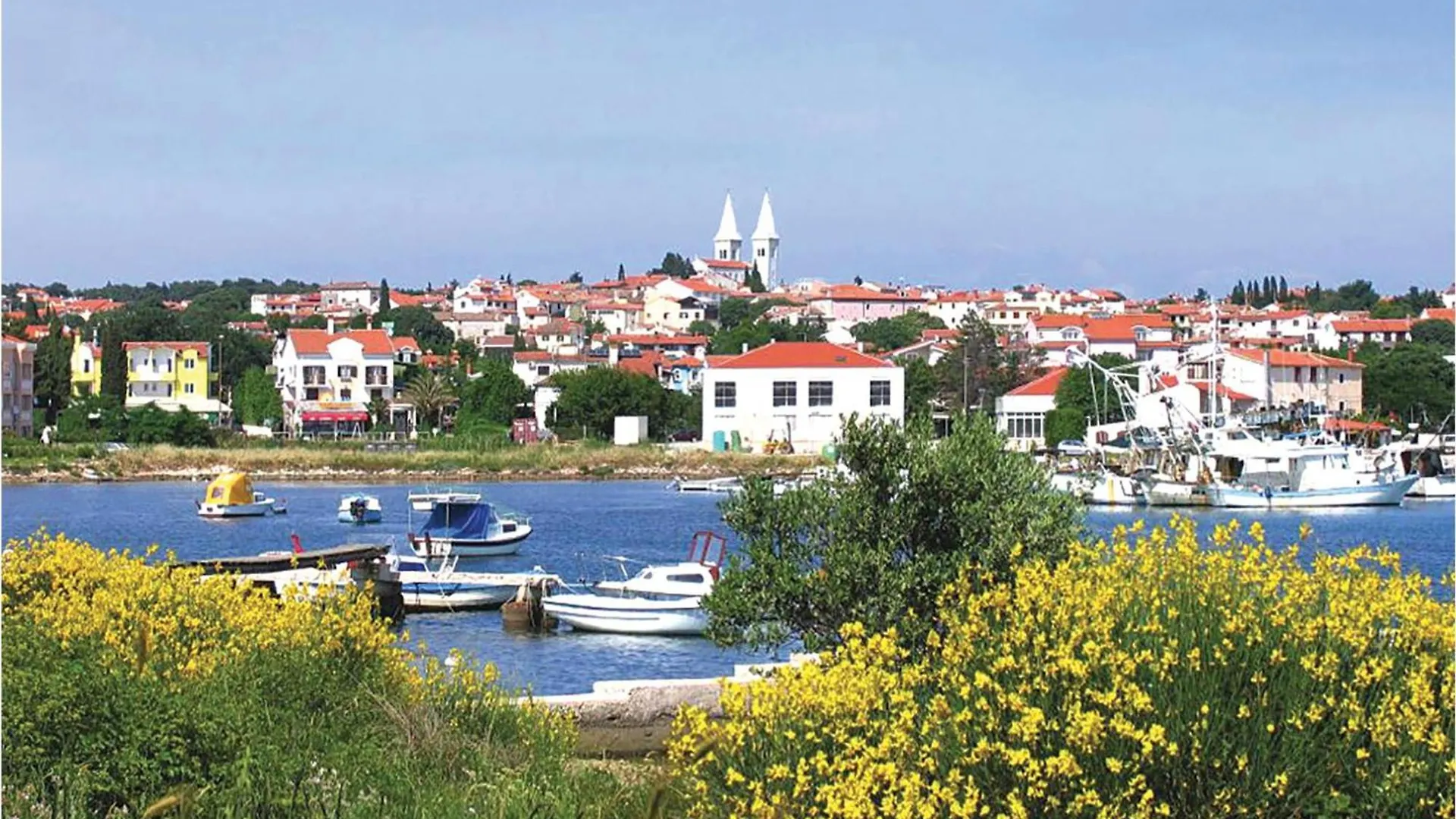 2 Bedroom Beautiful Apartment In Medulin